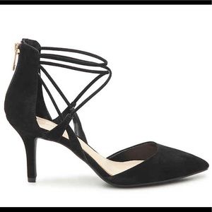 Jessica Simpson Black Pointy Pump